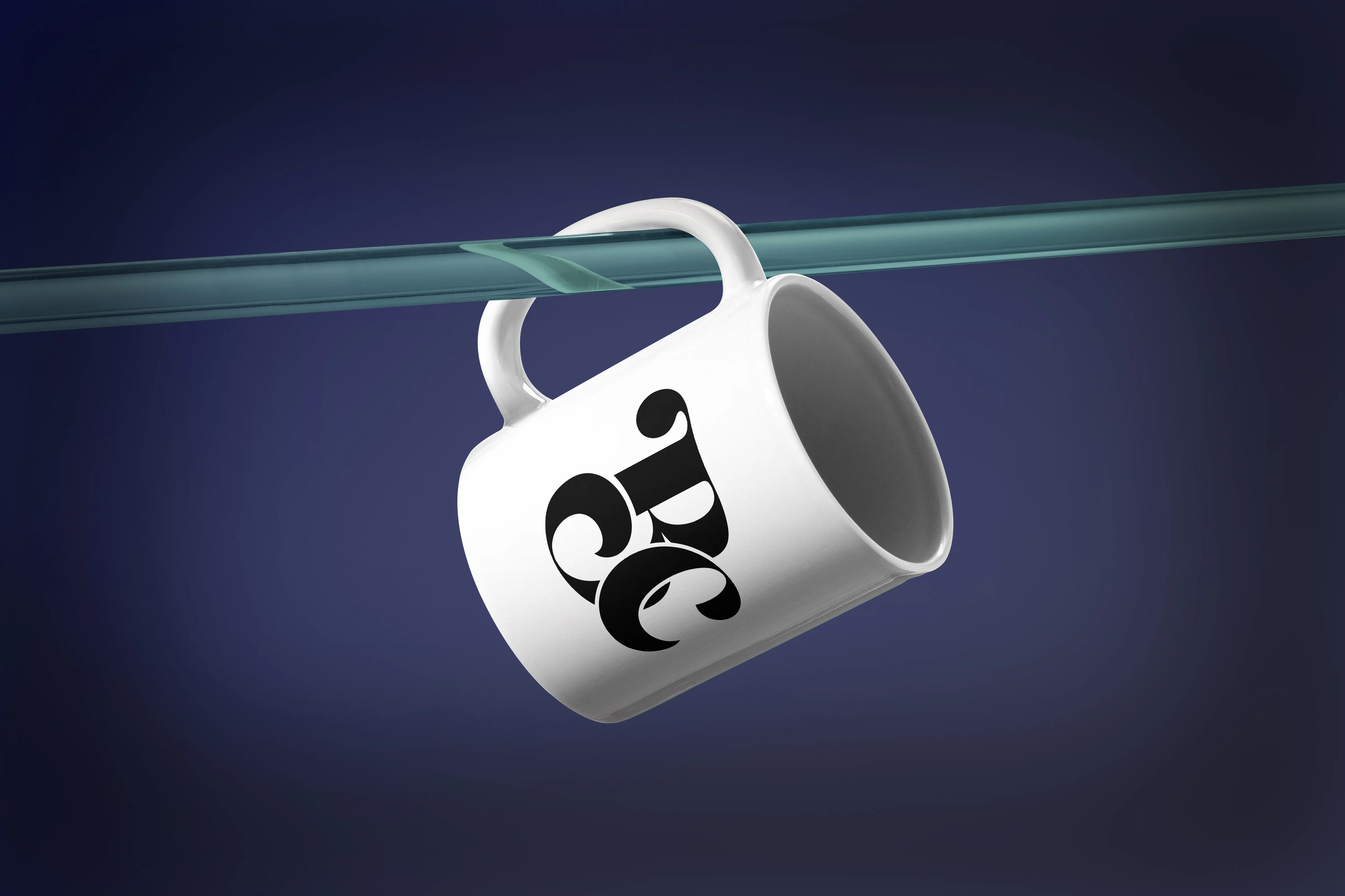 Taza colgante con logotipo de Betcraft.