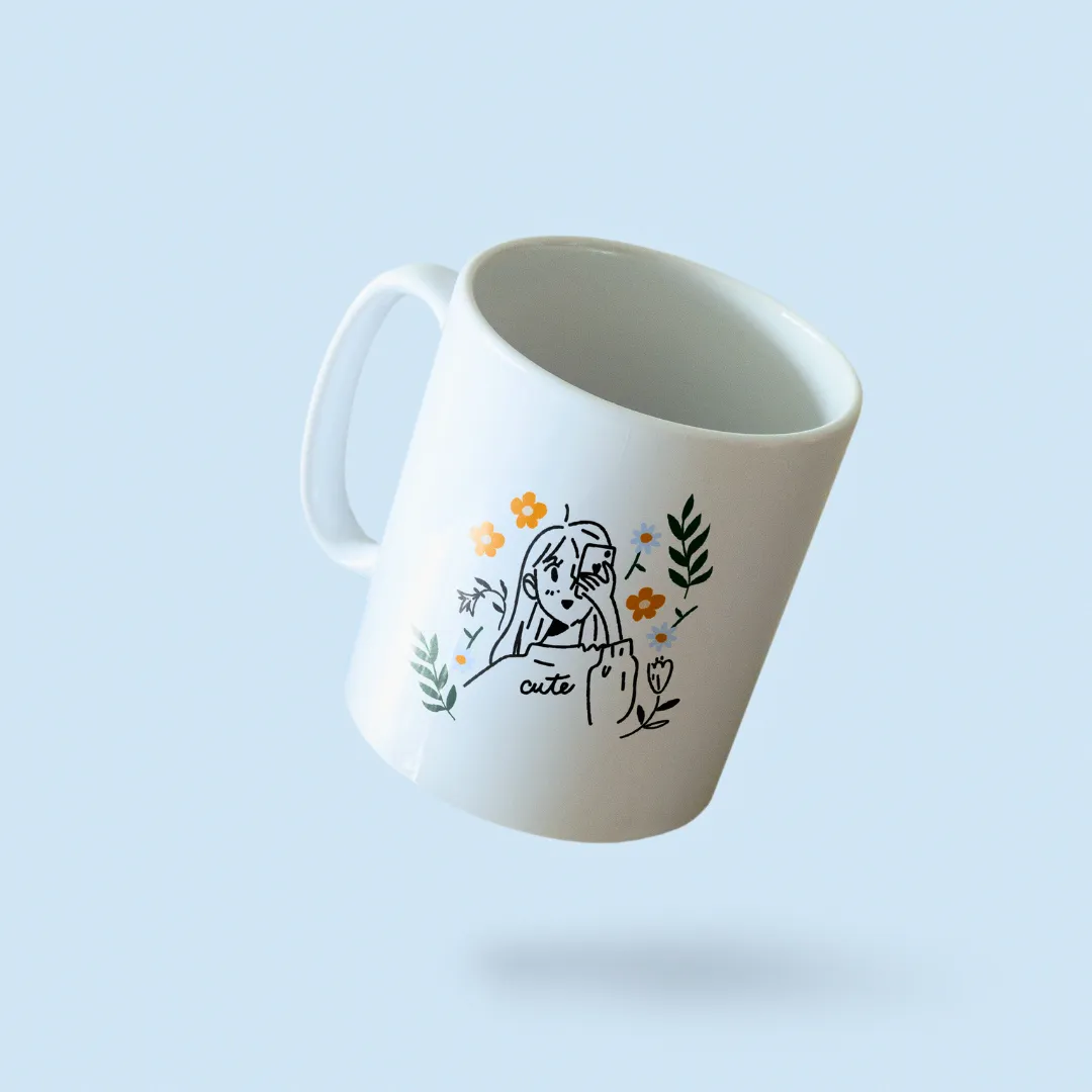 Taza blanca con ilustración surrealista de una figura femenina flotando sobre fondo azul